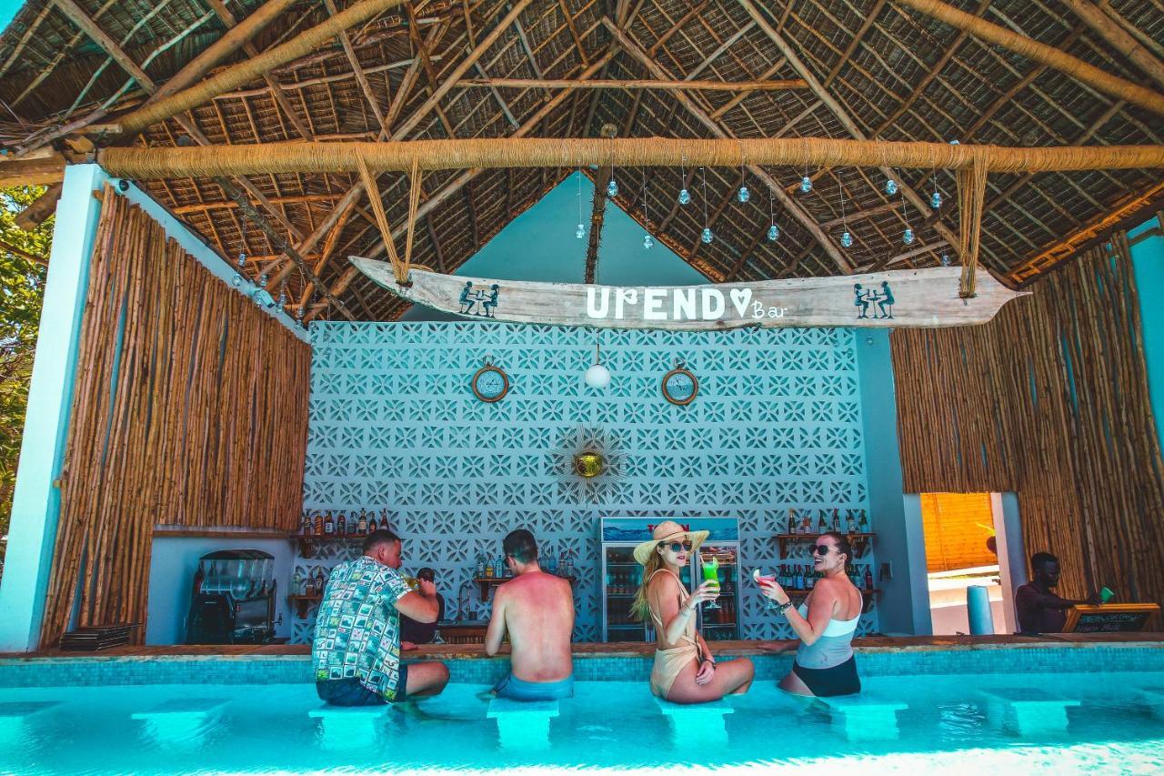 Zanzibella Hotel & Spa Kiwengwa  Exterior foto The bar at the beach club
