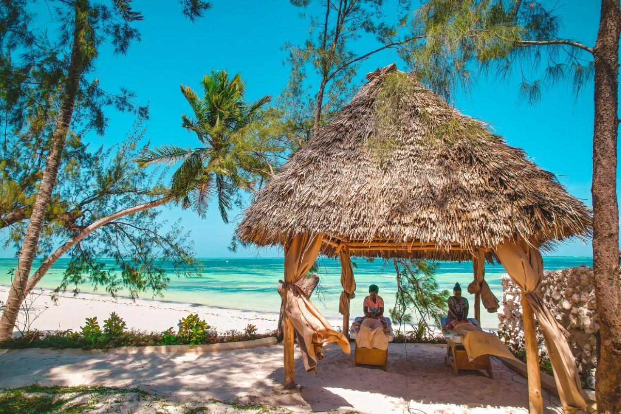 Zanzibella Hotel & Spa Kiwengwa  Exterior foto Beach hut at the resort