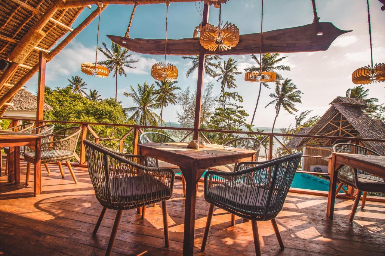Zanzibella Hotel & Spa Kiwengwa  Exterior foto The View Bar