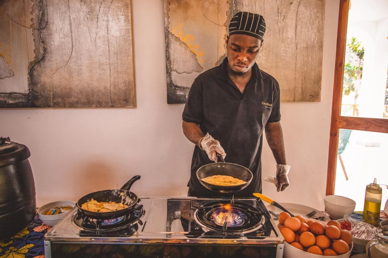 Zanzibella Hotel & Spa Kiwengwa  Exterior foto A chef cooking